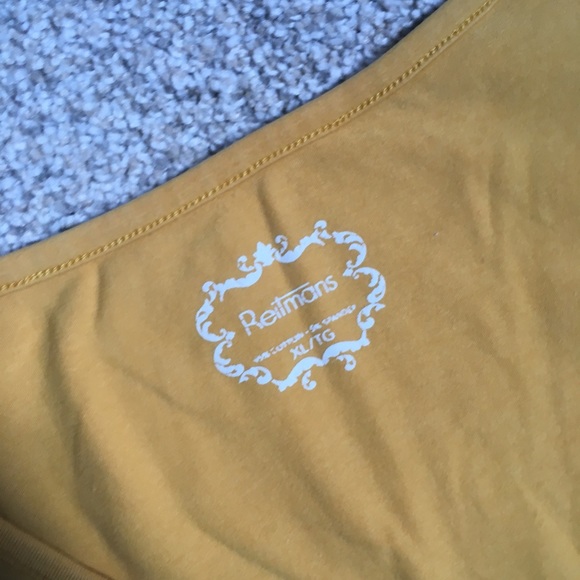 Reitmans V-neck T-shirt (Women) - Picture 2 of 4